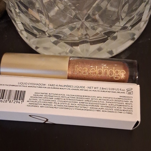 Makeup - Picture 3 of 4